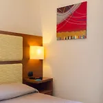 Tropis Otel