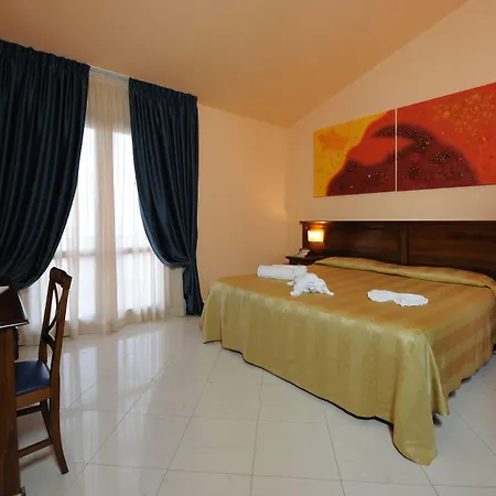 Hotel Tropis 4*