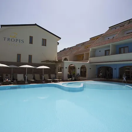 فندق Tropis