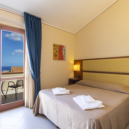 Hotel Tropis Tropea
