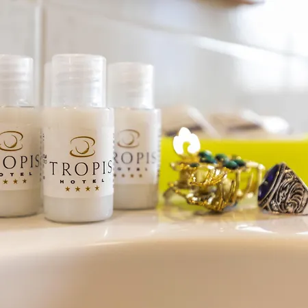 فندق Tropis 4*