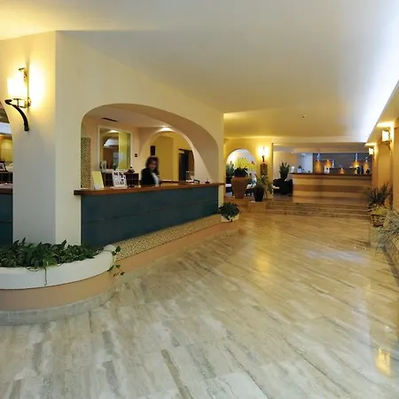 Tropis 4*
